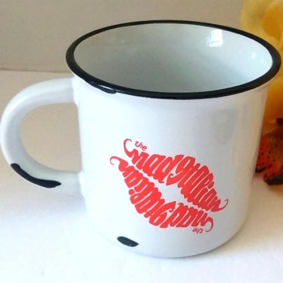 THE MAD ITALIAN RED WHITE COFFEE CUP MUG SIZE 12 OUNCES - Picture 2 of 7